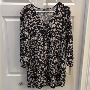 (5/$30 deal) 
Floral charcoal gray and White Dress